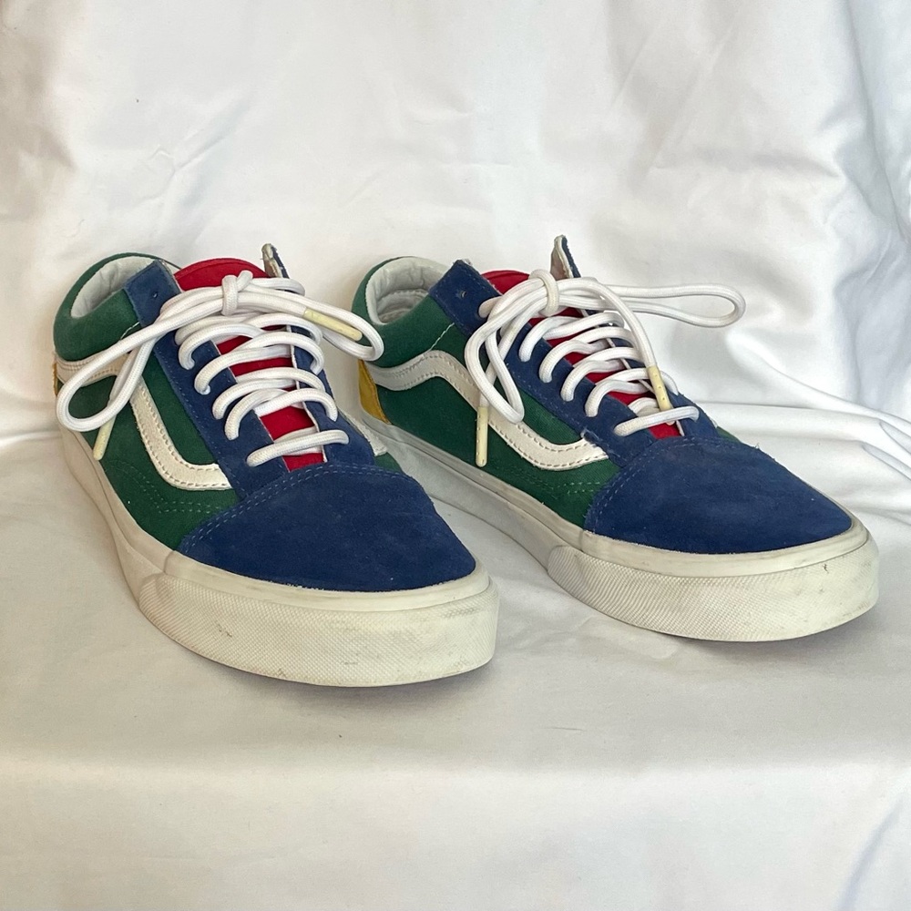 Vans men’s suede sneakers - Picture 2 of 5